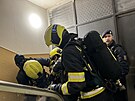 V Plavecké ulici v Praze 2 zasahovali hasii u poáru stromku, evakuovali enu...