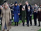 Britská královská rodina míí na Boí hod tradin na vánoní bohoslubu v...