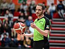 Basketbalový rozhodí Filip Dombrovský