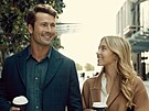 Glen Powell a Sydney Sweeney ve filmu S tebou nikdy (2023)
