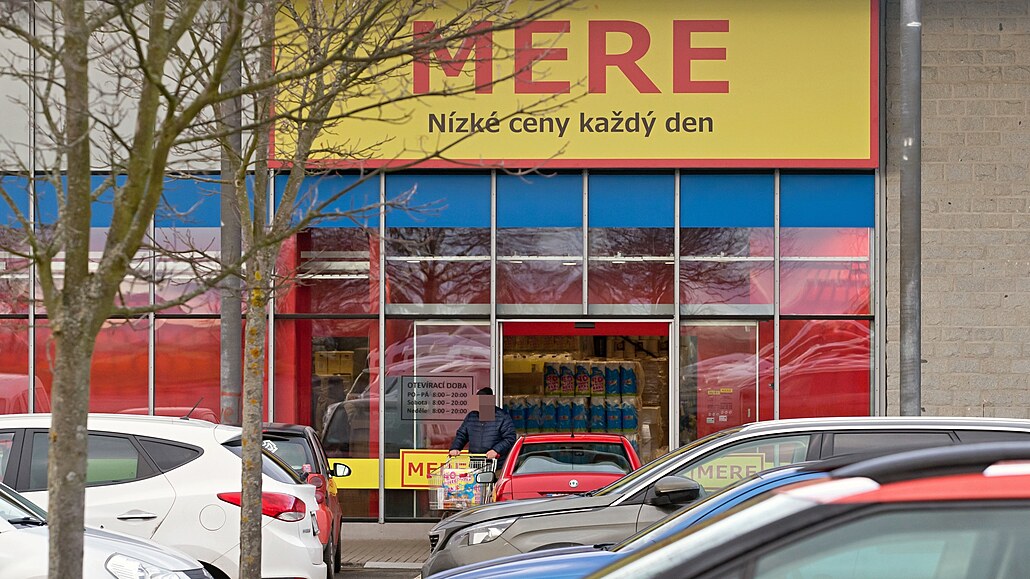 Prodejna Mere v Plzni. Ruský supermarket jich v �esku otev�el u� �est.