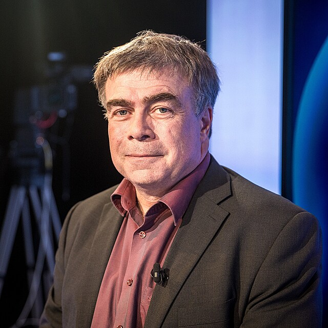 Prof. MUDr. Ale� Linhart, m�stop�edseda �esk� kardiologick� spole�nosti