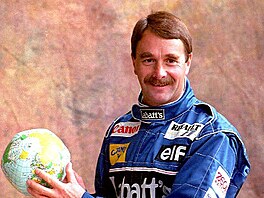 Nigel Mansell p�i focení v lednu 1992.