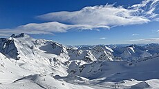 �ást skiareálu Stubaiský ledovec pat�í územn� do obce Sölden.