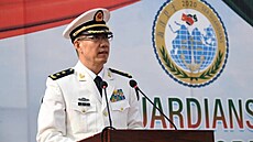 Novým ínským ministrem obrany se stal bývalý velitel námonictva Tung ün....