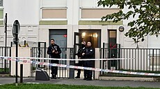 Francouzská policie našla pět mrtvých lidí v bytě ve městě Meaux východně od...