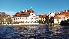 Rozvodn�ná �eka Vltava v Krumlov� 28. prosince 2023.
