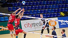 Momentka z utkání Zlín (v modrém) - Lvi Praha.