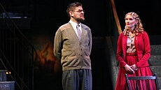 Detektivní hru Go Back for Murder (P�t malých prasátek) od Agathy Christie...