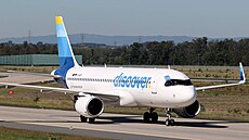 Airbus A320-214 aerolinek Discover na leti�ti ve Frankfurtu (5. zá�í 2023)
