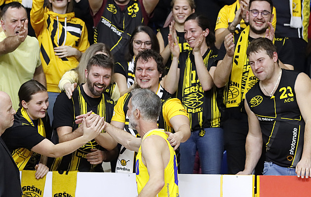 Basketbalový vedlejšák si Trojan užil: Nechce se mi zpátky do uměleckého světa