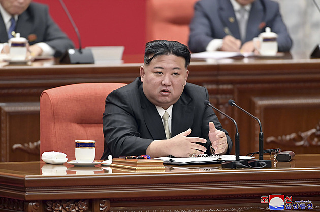 KLDR ruší ekonomickou spolupráci s Jižní Koreou. Usmíření je nemožné, řekl Kim