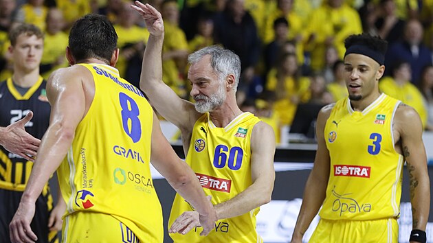 Basketbolcu Trojan’dan keyif aldı: Sanat dünyasına geri dönmek istemiyorum
