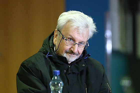 Soud pokra�uje v projednání p�ípadu psychiatra Jana Cimického.