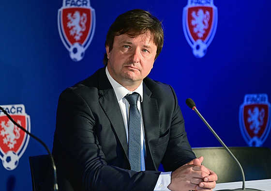 Michal Valtr jako generální sekretá Fotbalové asociace R