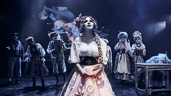 Pavla Gajdo�íková jako Prodaná nev�sta v Divadle pod Palmovkou