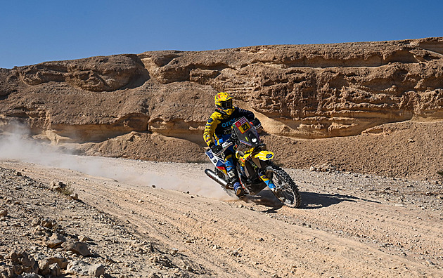 Motocyklista Michek drží na Dakaru desáté místo, Prokop klesl na sedmé