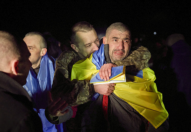 Ukrajinci po tisících mizí v ruských věznicích, jejich nalezení je nemožné