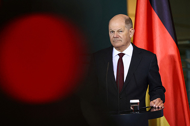 ANALÝZA: Mdlý Scholz čelí rebelii, která tu dlouho nebyla. Kam až může gradovat