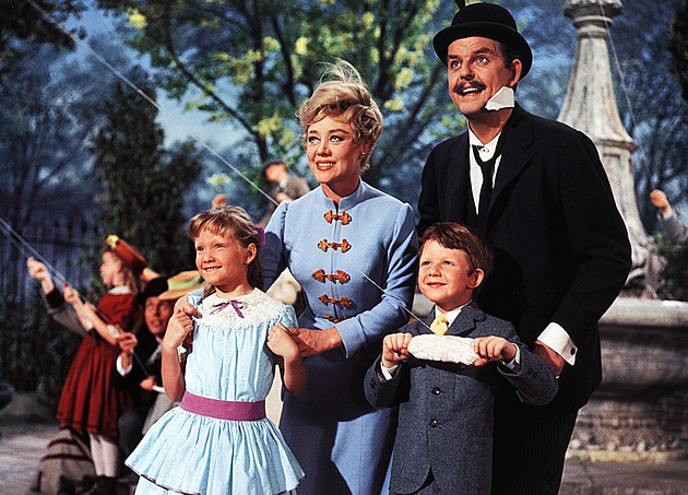 Zemřela Glynis Johnsová, herečka z muzikálu Mary Poppins. Bylo jí 100 let