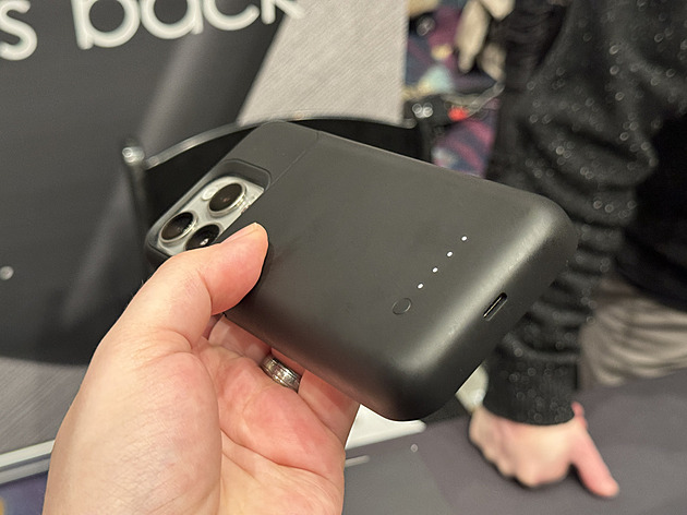 Oblíbený kryt pro iPhony se vrací. Výsledkem je slušný obřík