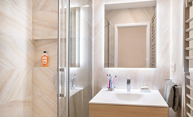 Dali na rady architekta a mají krásnou koupelnu se všemi vychytávkami