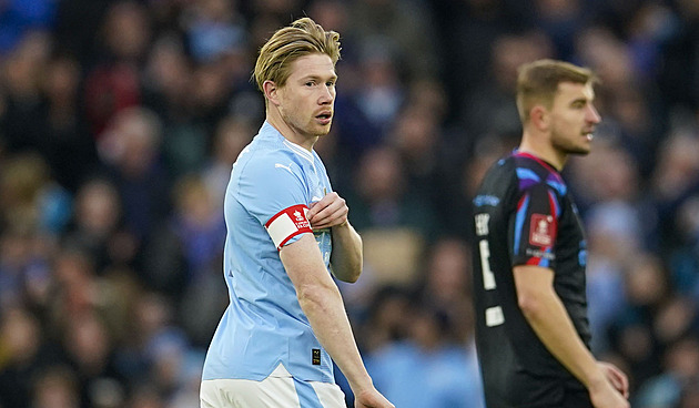 De Bruyne se vrátil po zranění a pomohl Manchesteru City k postupu v poháru