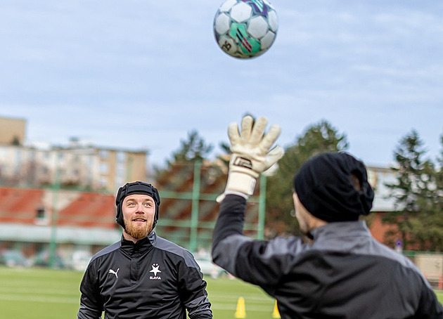 Fotbalisté Slavie zahájili zimní přípravu i s posilami, chyběl nemocný Ševčík