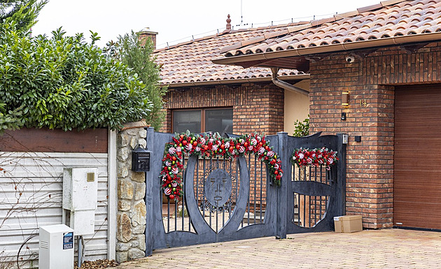 Rytmuse vykradli. Zloděj si odnesl šperky za miliony, raper nabízí odměnu