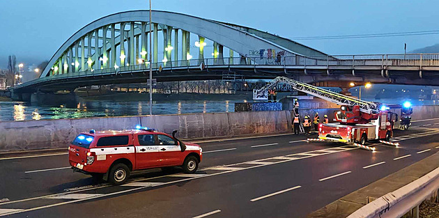 Protipovodňovou vanu v Ústí opět zalila voda. ŘSD ji přitom čerstvě opravilo