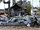Následky japonského zemtesení, které silou 7,6 zemi zasáhlo na Nový rok (2....