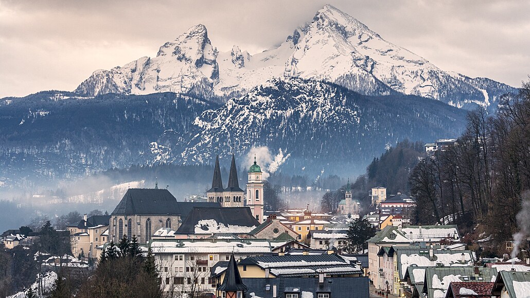 Msto Berchtesgaden leí v údolí pod centrálním masivem Berchtesgadenských Alp.