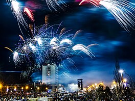 V Kladn pivítali nový rok velkolepým ohostrojem. (1. ledna 2024)