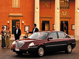 Jedním z celé ady propadák italské znaky Lancia je luxusní sedan Thesis,...