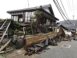 Japonsko zasáhlo zemtesení, poet obtí stále roste. (2. ledna 2024)