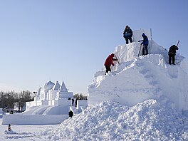 Mezinárodní festival ledu a snhu v Harbinu je kadoroní zimní slavnost...