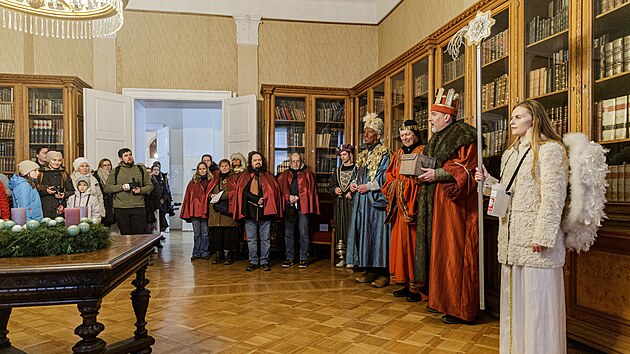 Prvnmi kolednky v Olomouci se stali hejtman, primtor a biskup, kte na konch v prvodu projeli centrem msta.