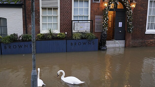 Rozvodnn eka ve Worcesteru v Anglii (2. ledna 2024)