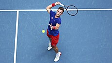 Ji�í Lehe�ka v utkání United Cupu s Novakem Djokovi�em.