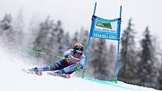Italská lyaka Federica Brignoneová bhem prvního kola obího slalomu v...