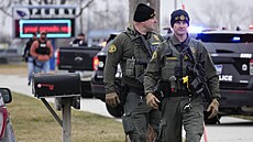 Policie zasahuje na stední kole v Perry v americkém stát Iowa. (4. ledna...