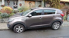 Neznámý vandal propíchal na P�erovsku p�es 90 pneumatik.