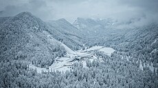 Chiemgau Arena sevená mezi alpskými vrcholky