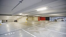Nový parkovací dm za 246 milion korun vetn dan nabízí 144 míst pro...