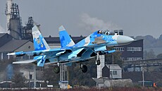 Vojenské letit v Starokosantynivu v Chmelnycké oblasti na Ukrajin je astým...