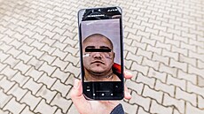 Mu� obvin�ný z vra�dy má na tvá�i výrazná tetování, mimo jiné svoji p�ezdívku...