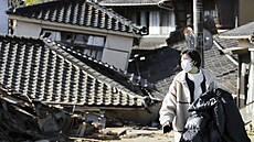 Japonsko zasáhlo zem�t�esení, vy�ádalo si desítky ob�tí. (2. ledna 2024)