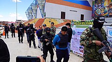 V Bolívii objevili obí zásilku 8,7 tuny kokainu, která byla urena k pevozu...