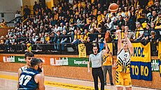 Josef Svoboda s Písku st�ílí na d��ínský ko�.