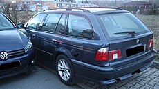 Siln opilá ena usedla v Plzni za volant a zpsobila dv dopravní nehody....